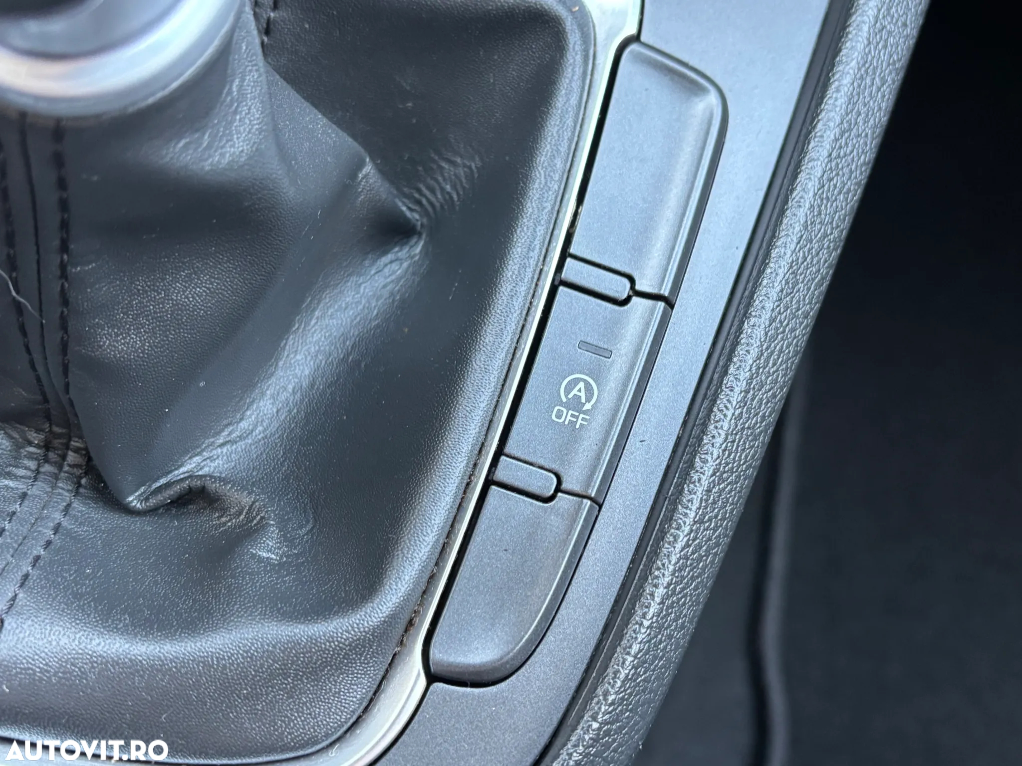 Hyundai KONA - 30