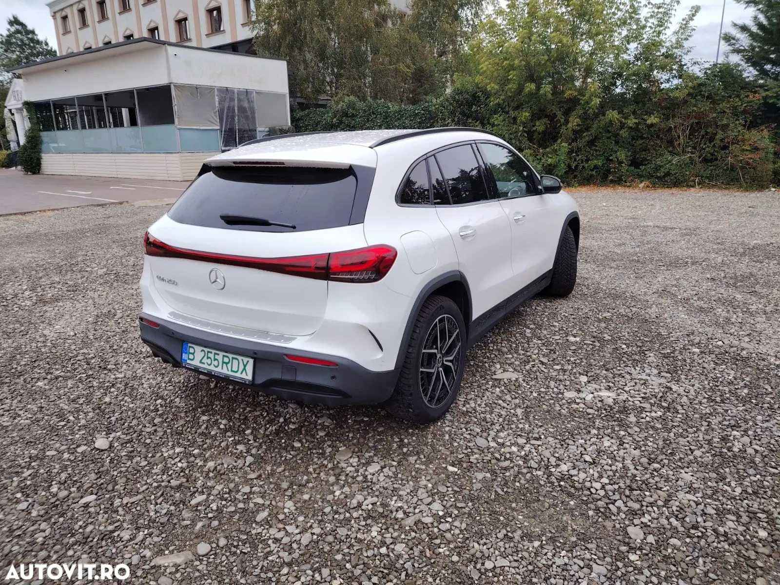 Mercedes-Benz EQA 250 - 5