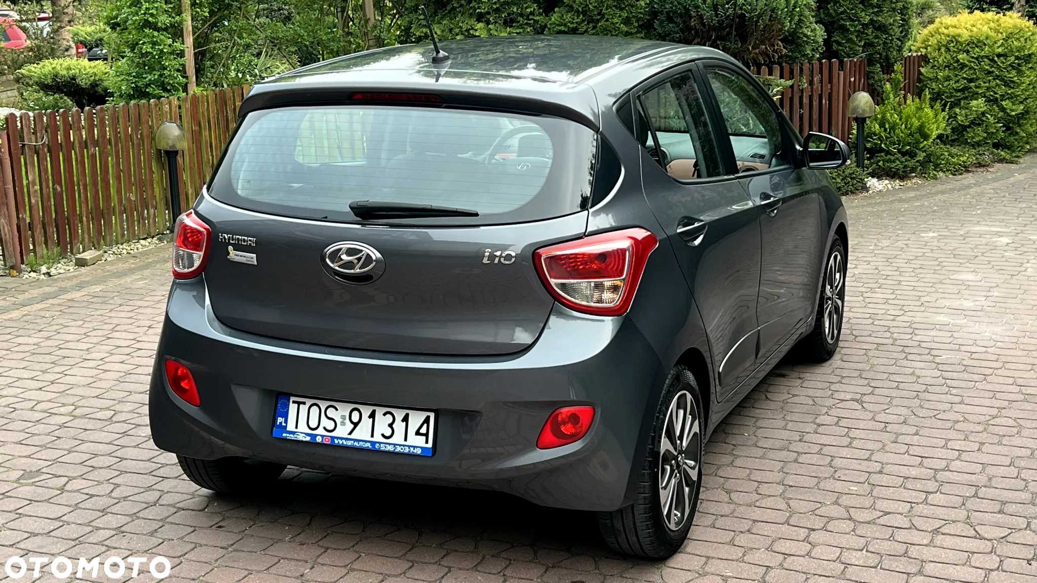 Hyundai i10 1.0 Fifa World Cup Edition - 17