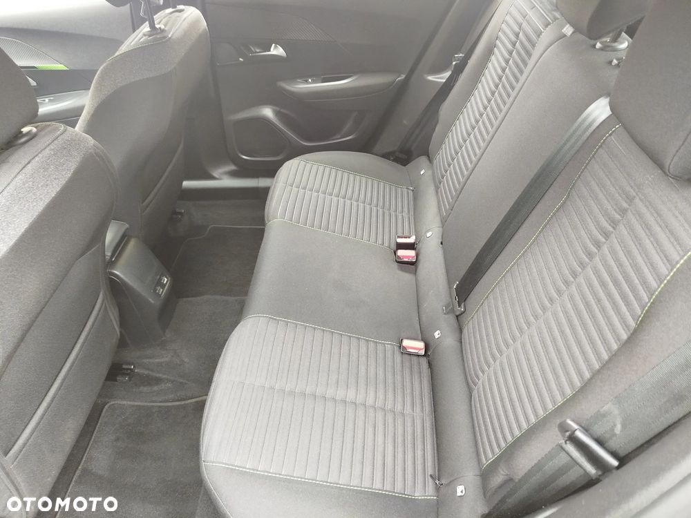 Peugeot 2008 136 Active - 16