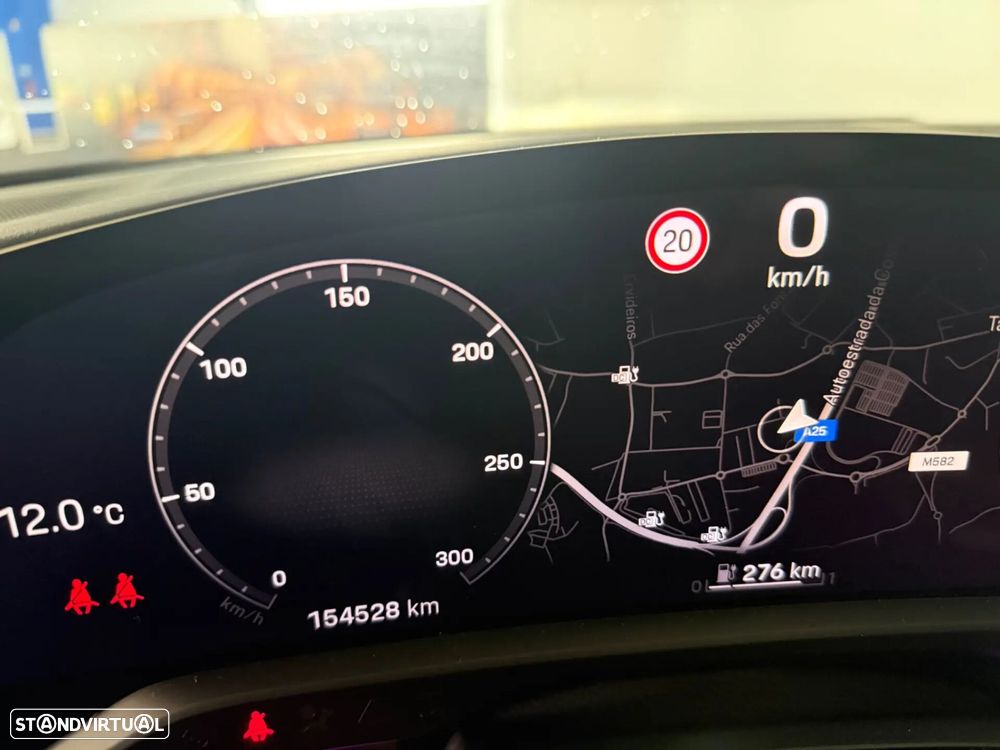 Porsche Taycan Standard - 24