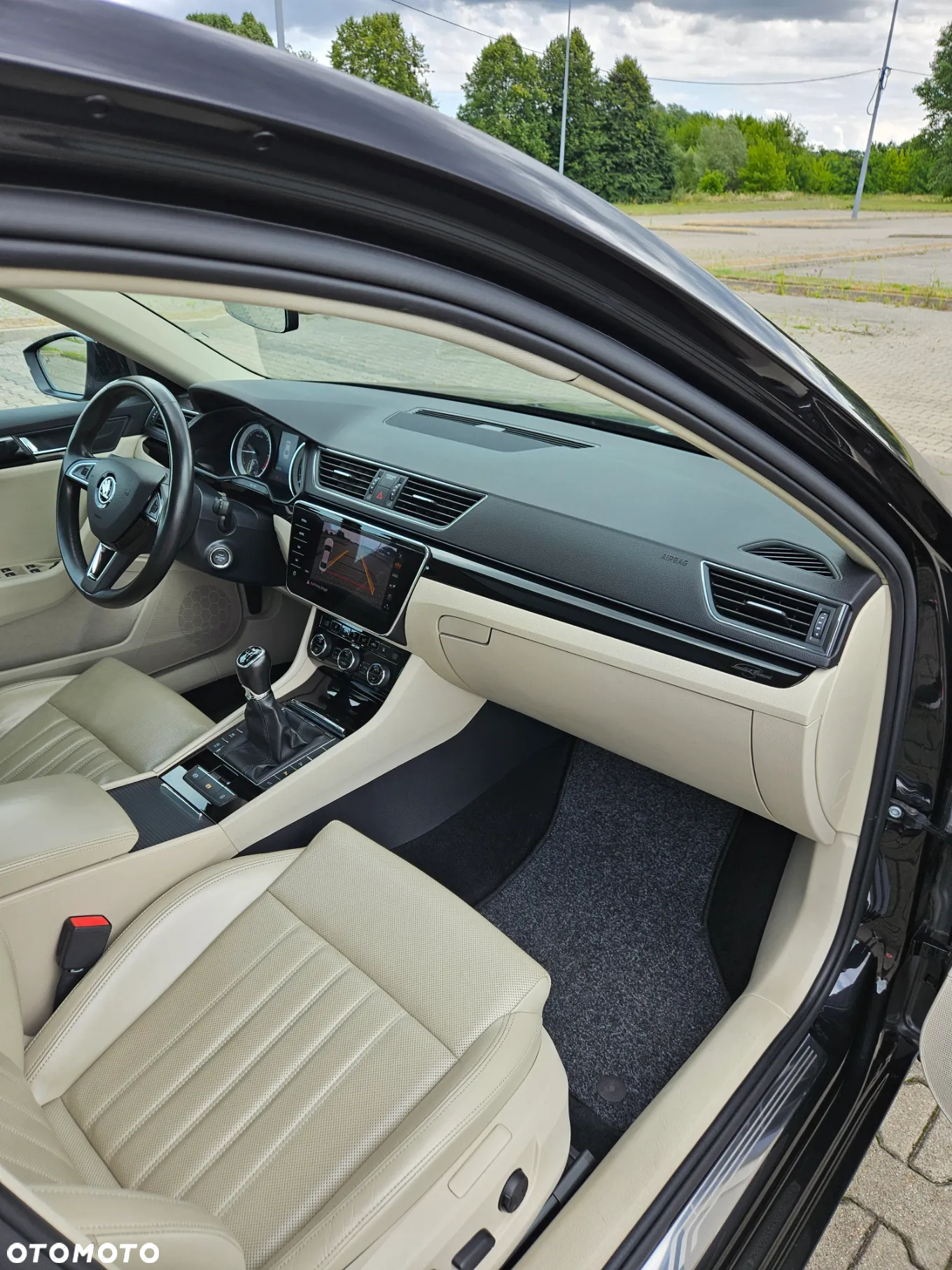 Skoda Superb 2.0 TDI L&K - 10