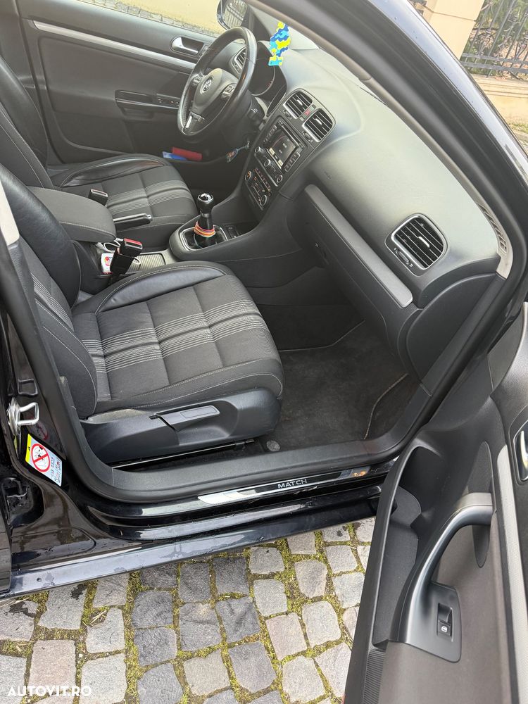 Volkswagen Golf 1.6 TDI DPF BlueMotion Technology MATCH - 24