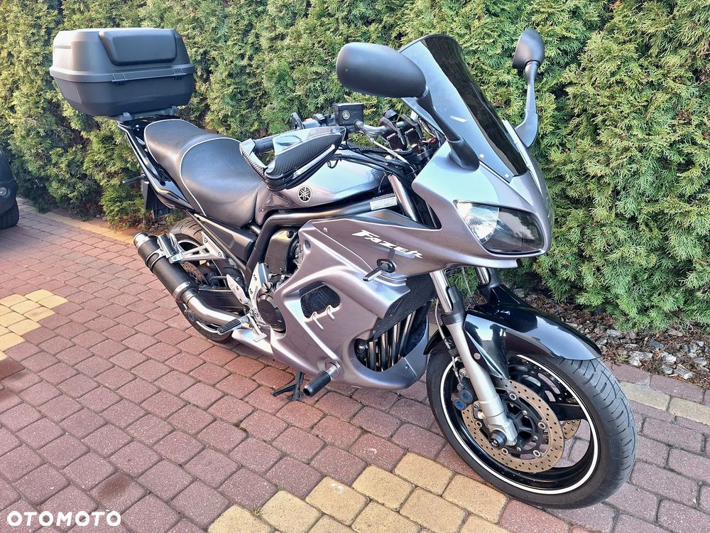 Yamaha FZS - 3