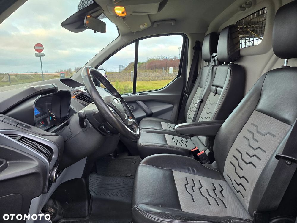 Ford Transit Custom - 11