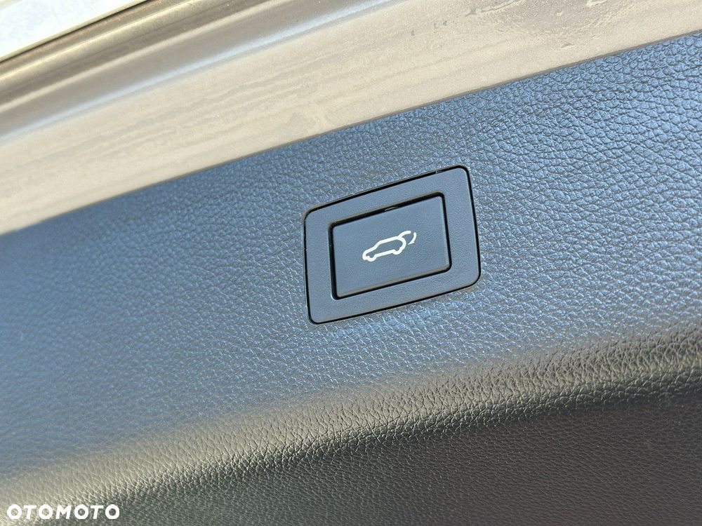 Hyundai i40 Kombi 1.7 CRDi DCT Premium - 35