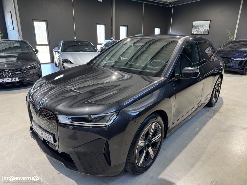 BMW iX xDrive 40 Pack Desportivo - 5