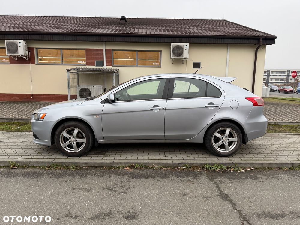 Mitsubishi Lancer 1.8 Invite CVT - 5