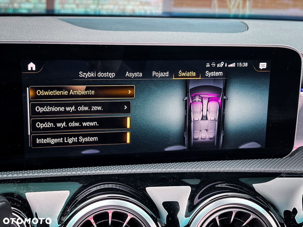 Mercedes-Benz CLA 250 4Matic 8G-DCT AMG Line Advanced Plus - 33