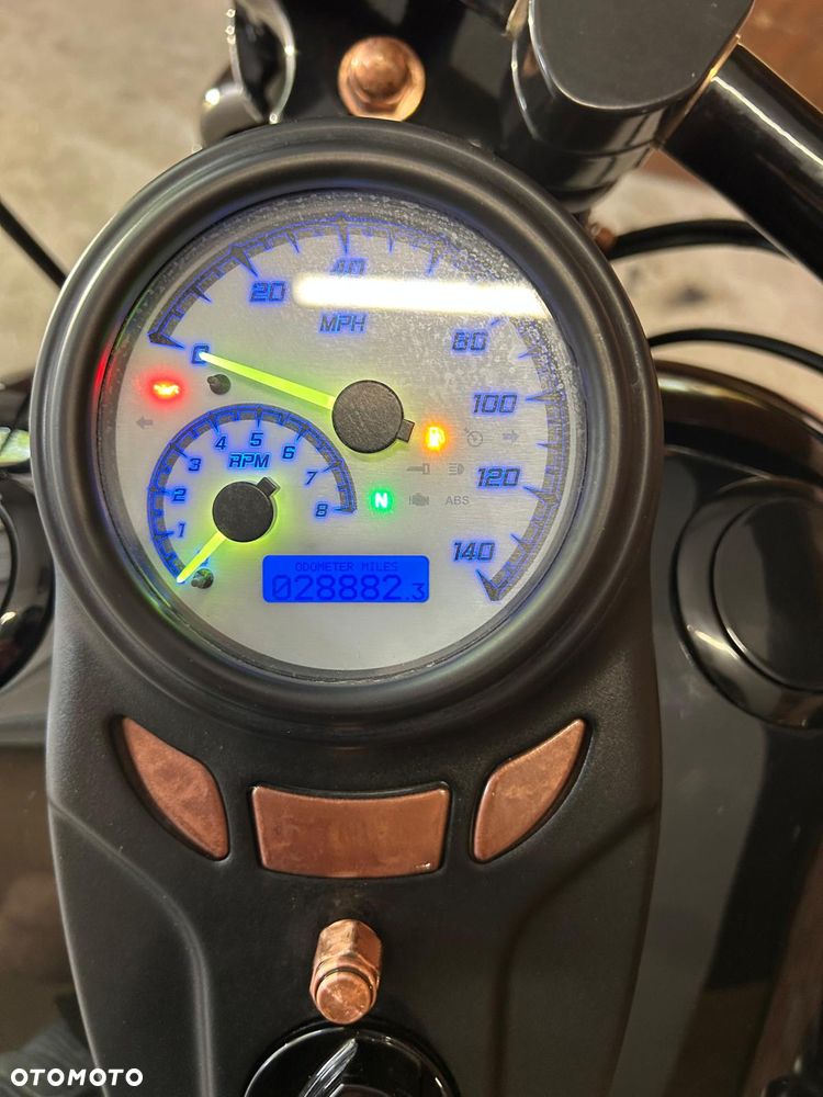 Harley-Davidson Softail Cross Bones - 5