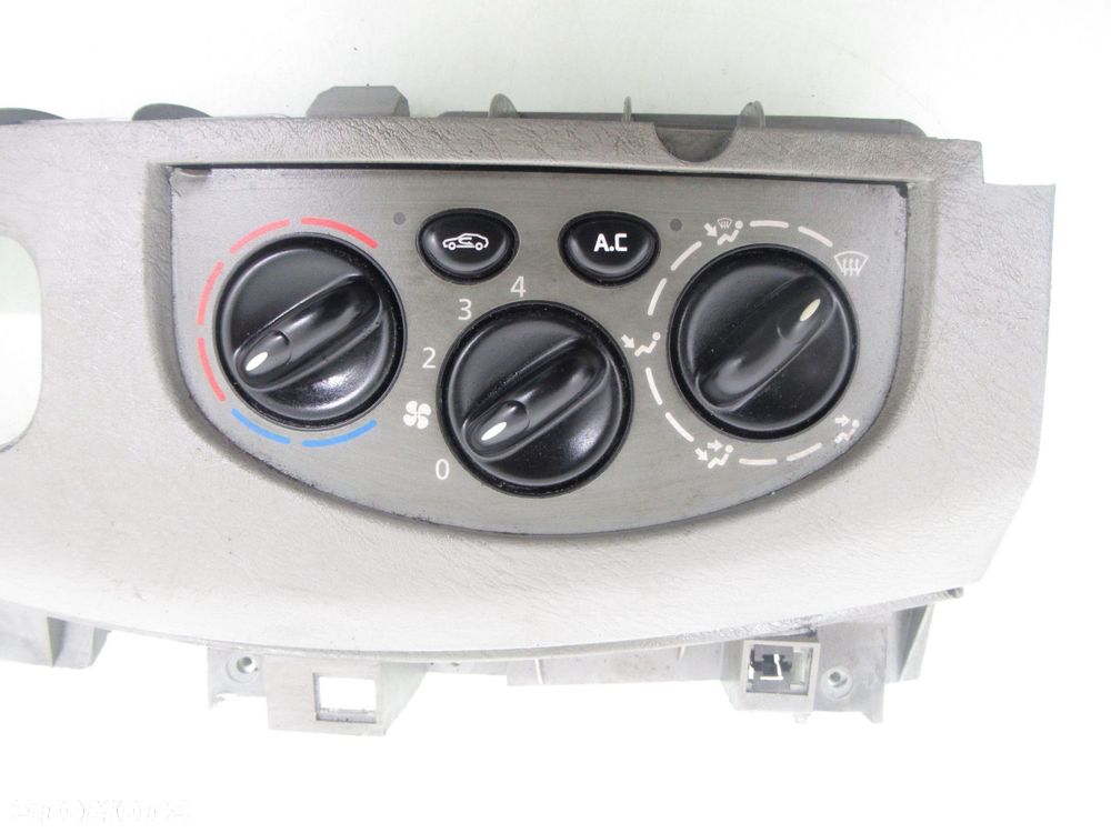 PANEL NAWIEWU Z AC RENAULT TRAFIC II 69920002 8200004603 91165788 - 6