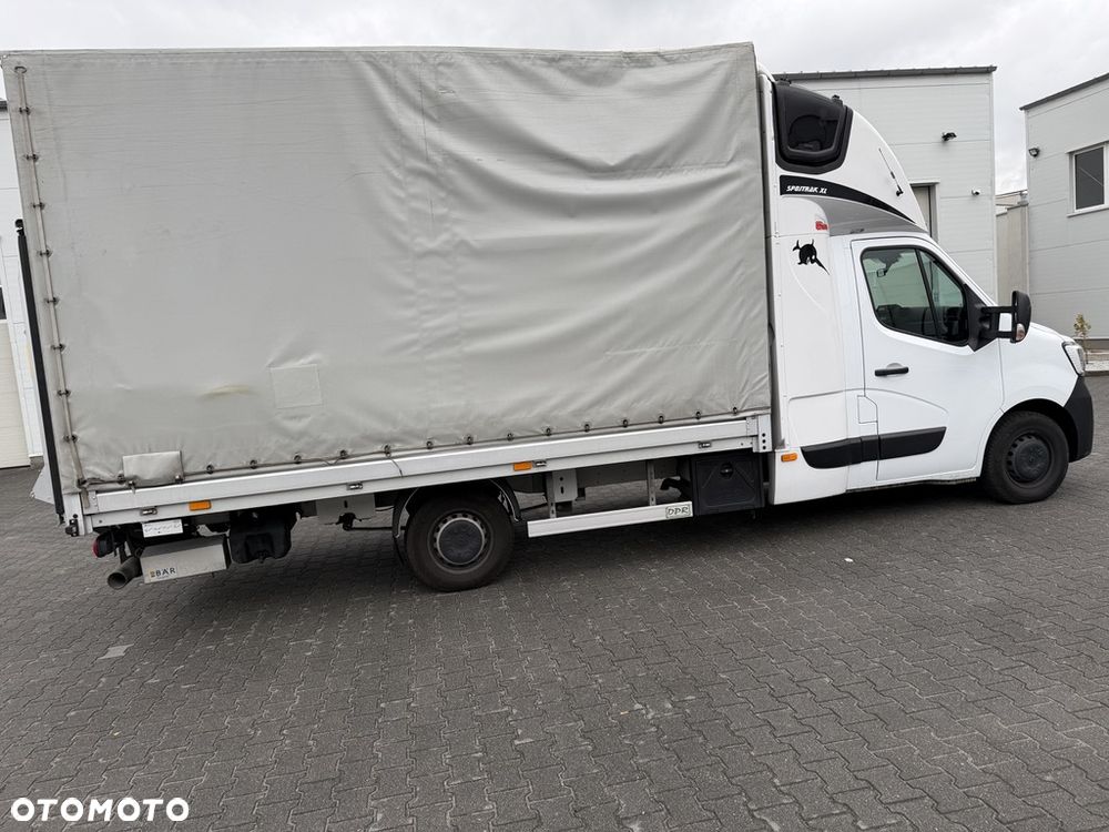 Renault Master - 18