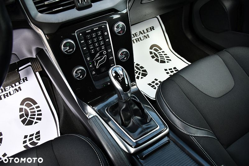 Volvo V40 T2 Geartronic Momentum - 15