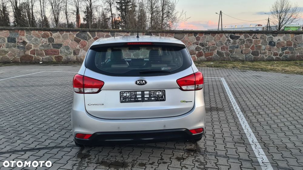 Kia Carens 1.7 CRDi L 7os - 10