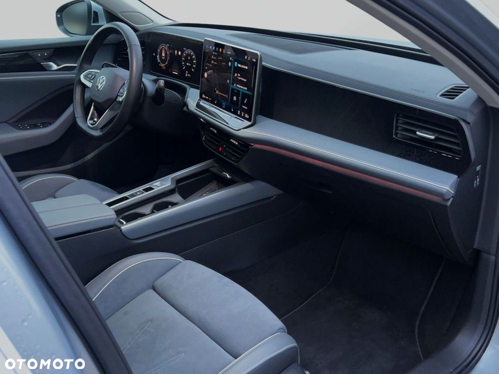 Volkswagen Passat - 16