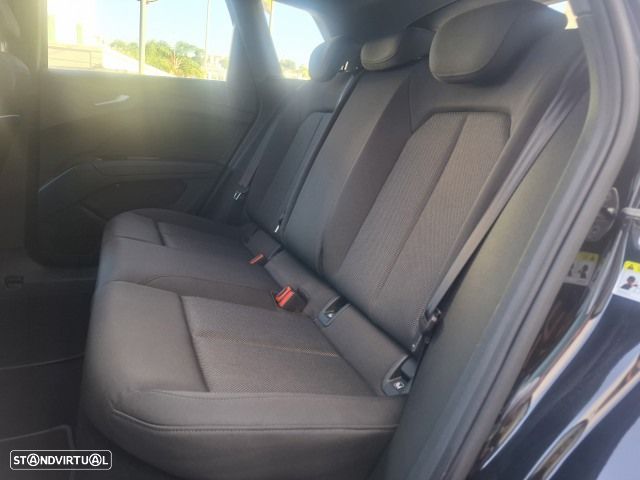 Audi Q4 e-tron 35 55 kWh - 38