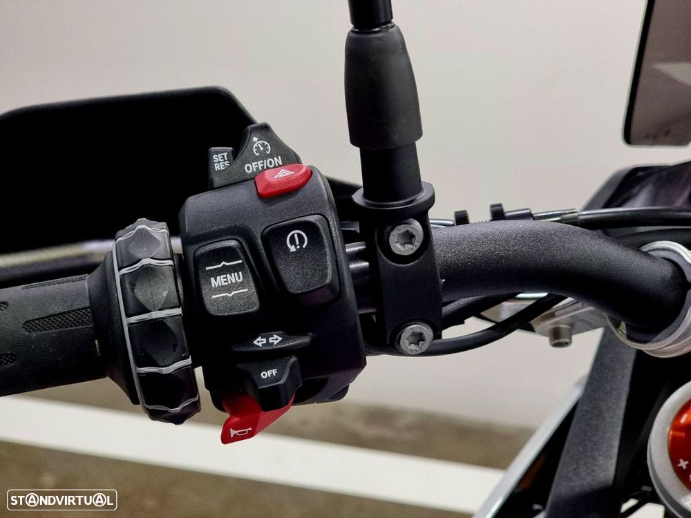 BMW F 900 GS 900 GS Trophy - 11