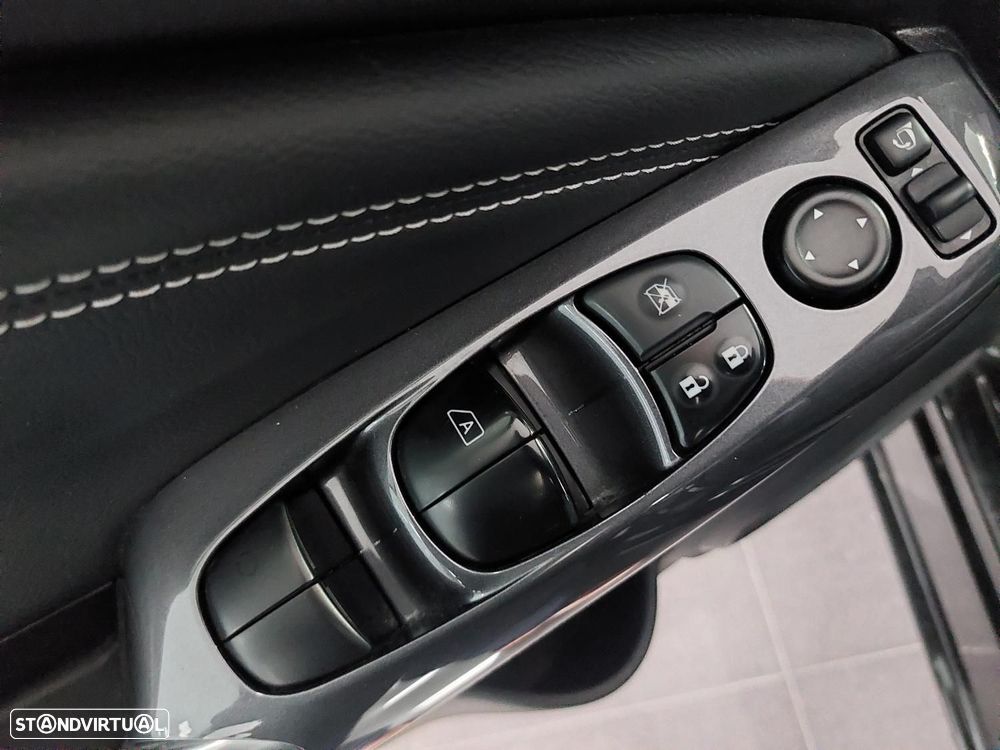 Nissan Juke 1.0 DIG-T N-Connecta DCT - 18