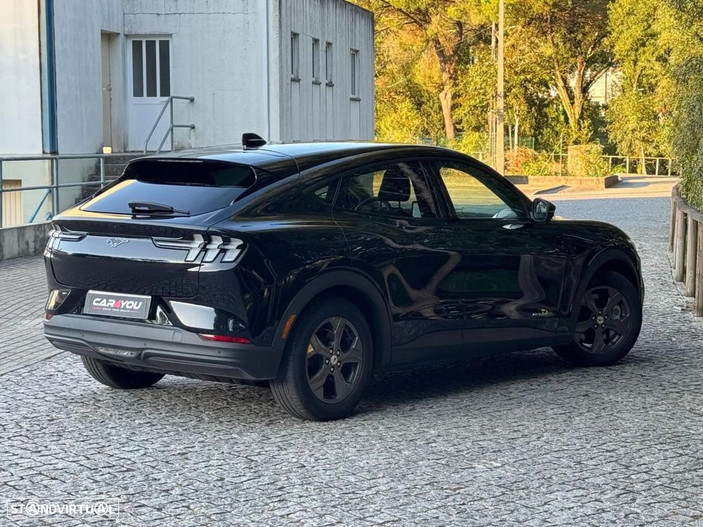 Ford Mustang Mach-E 75.7 kWh Base - 8