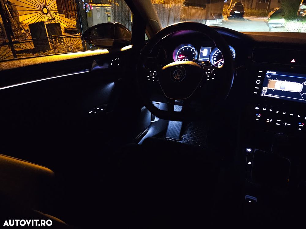 Volkswagen Golf - 14