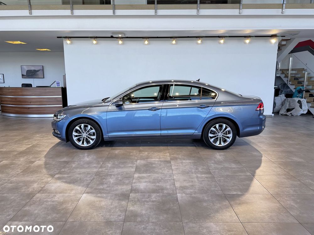 Volkswagen Passat - 6
