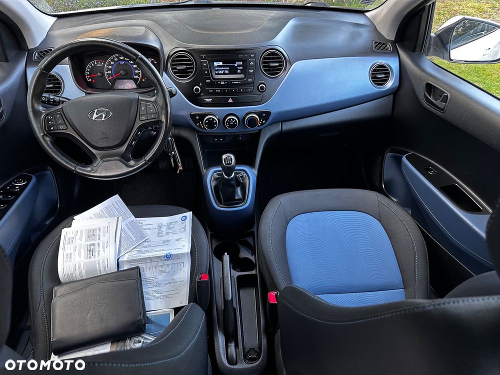 Hyundai i10 1.2 Fifa World Cup Edition - 19