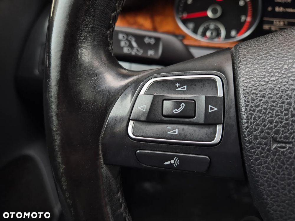 Volkswagen Passat 1.8 TSI Highline - 14