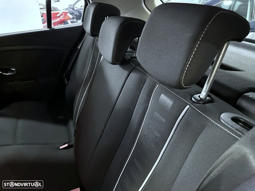 Renault Mégane 1.5 dCi Dynamique S - 23