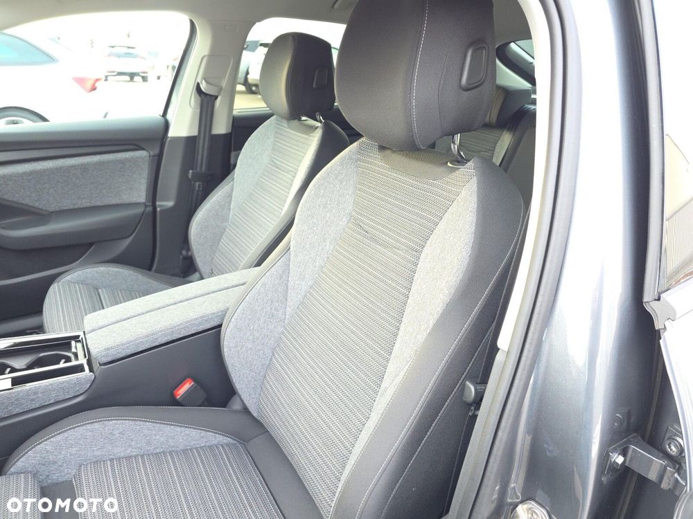 Skoda Superb 2.0 TSI Selection DSG - 11