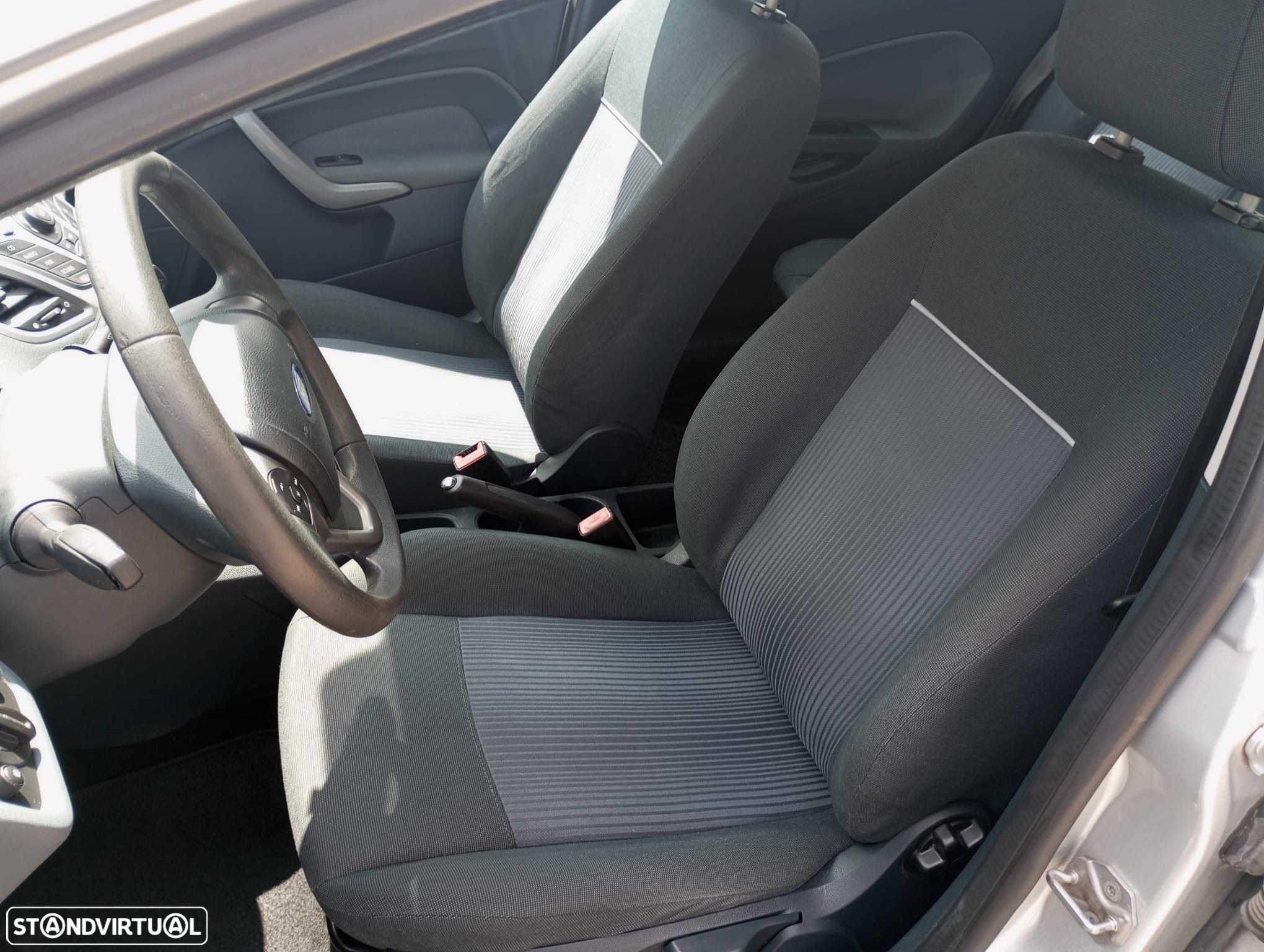 Ford Fiesta - 9