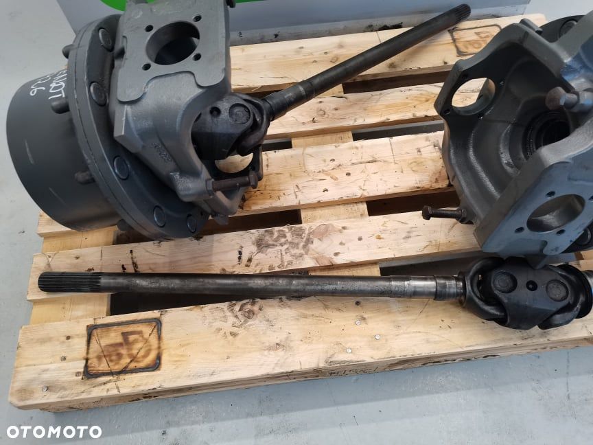 Reduktor Zwrotnica Półoś Fendt 926 Vario - 8