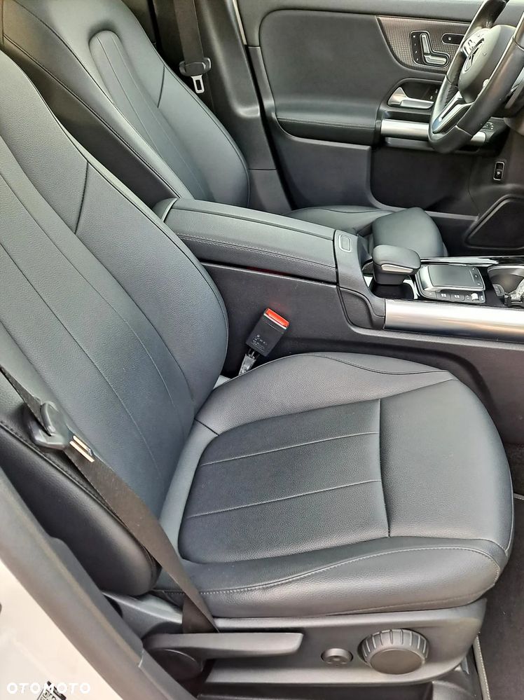 Mercedes-Benz GLA 250 4Matic 8G-DCT Progressive - 20