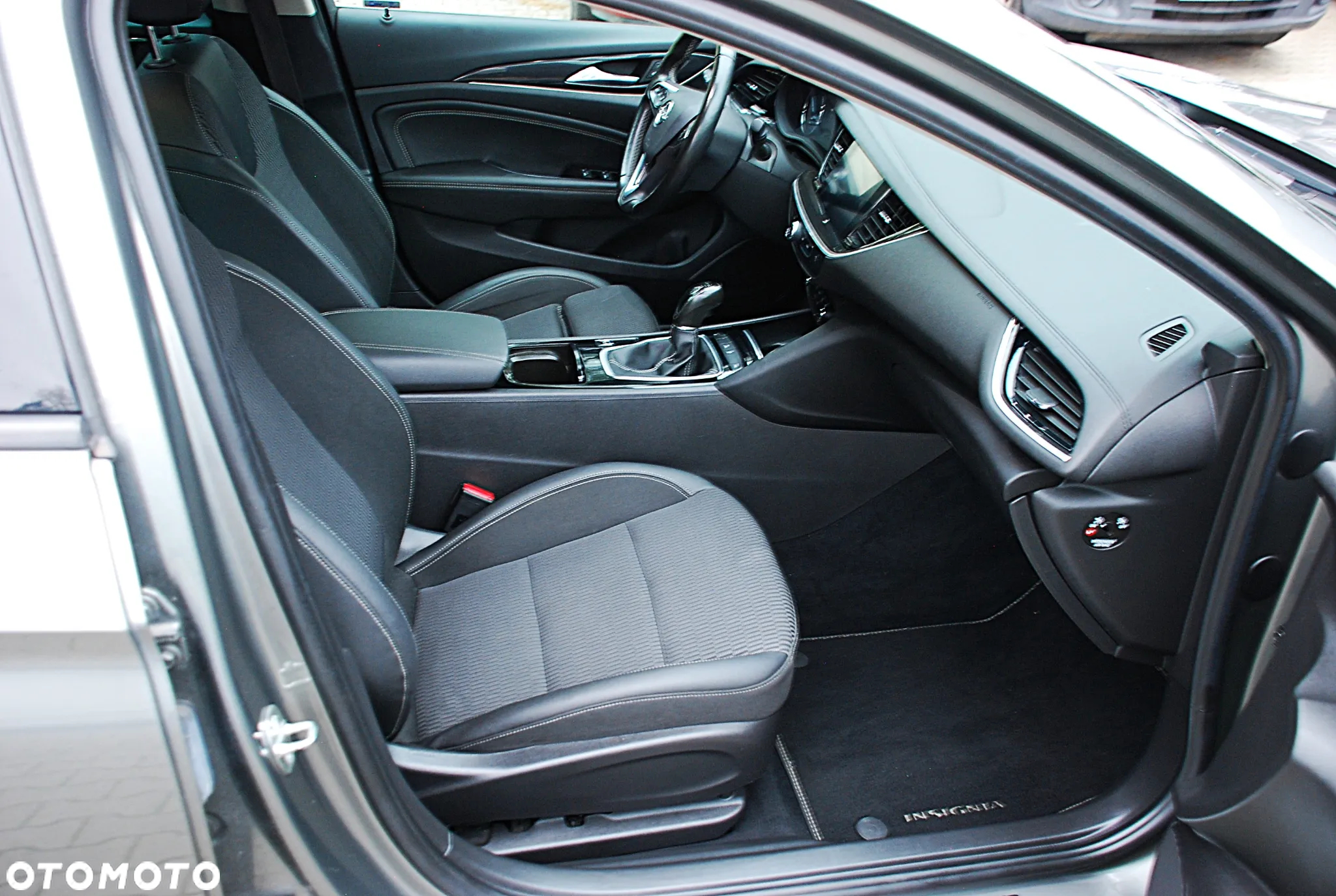 Opel Insignia 2.0 CDTI Innovation S&S - 25