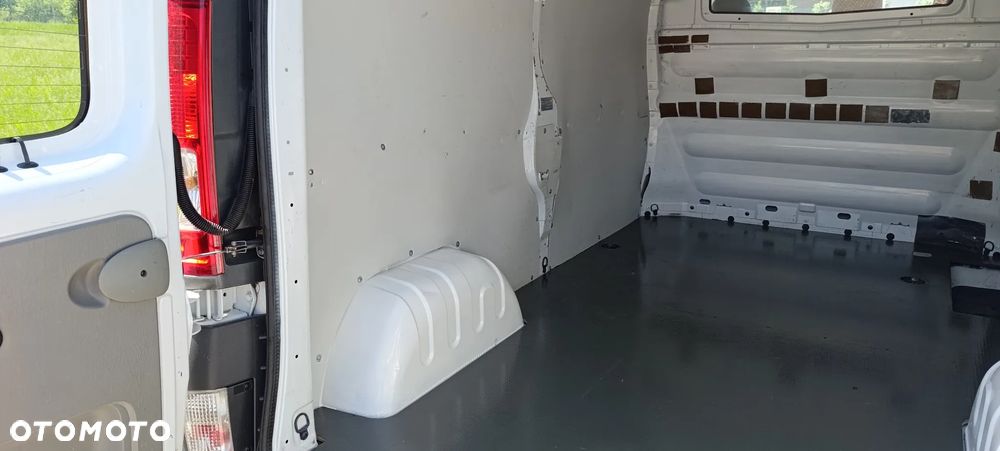 Opel Vivaro - 23