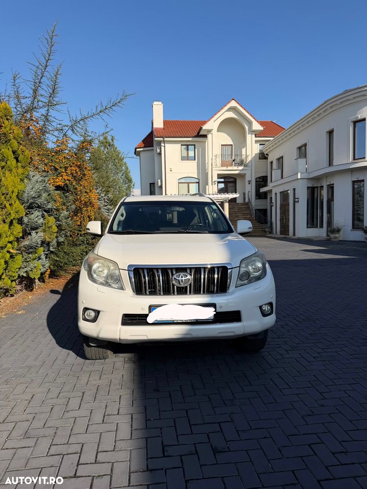 Toyota Land Cruiser 3.0l Turbo D-4D Aut. AVS Luxury - 2