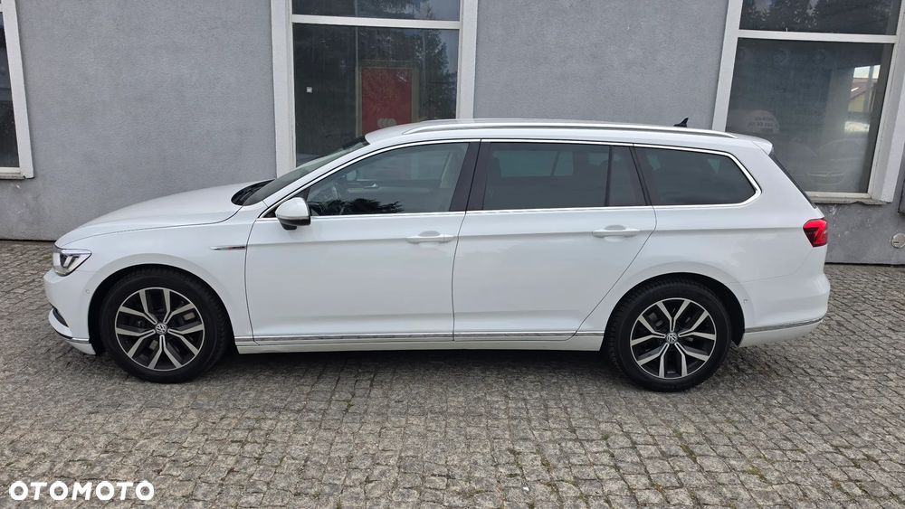 Volkswagen Passat 2.0 TDI SCR (BlueMotion Tech) 4Motion D Highline - 4