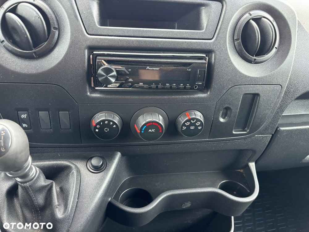 Renault Master - 11