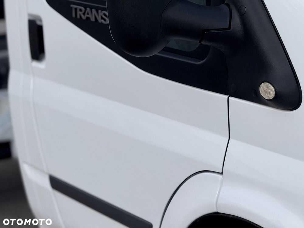 Ford Transit - 24