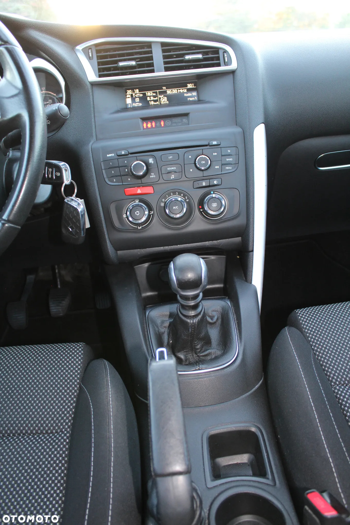 Citroën DS4 PureTech 130 Stop&Start Chic - 21