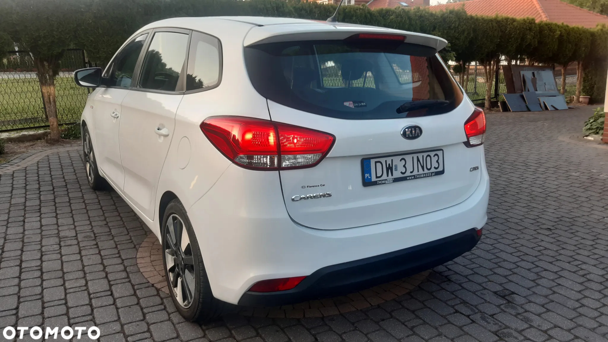 Kia Carens 1.7 CRDi L - 18