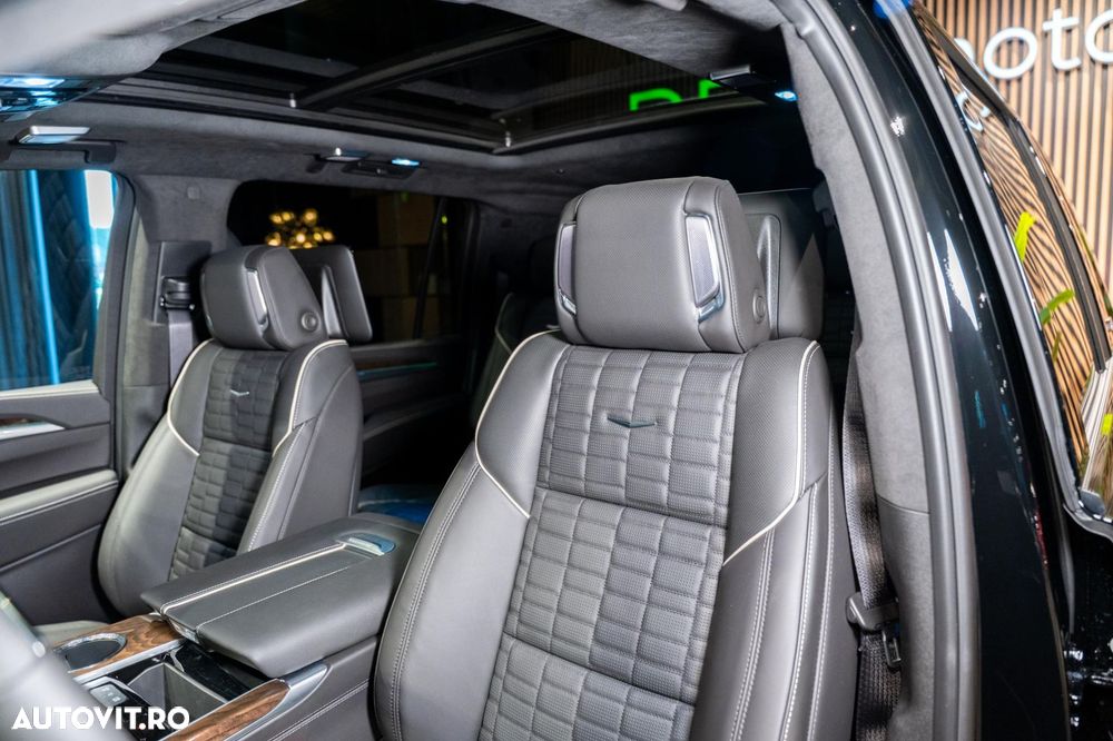 Cadillac Escalade - 20