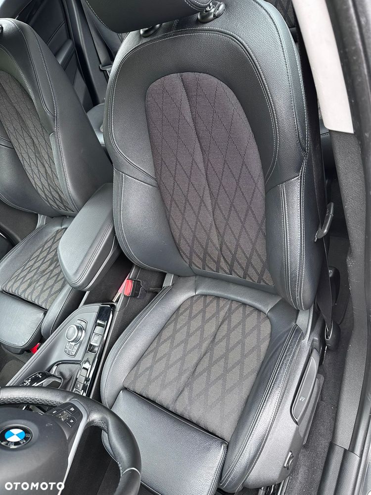 BMW X1 sDrive18d sport - 12