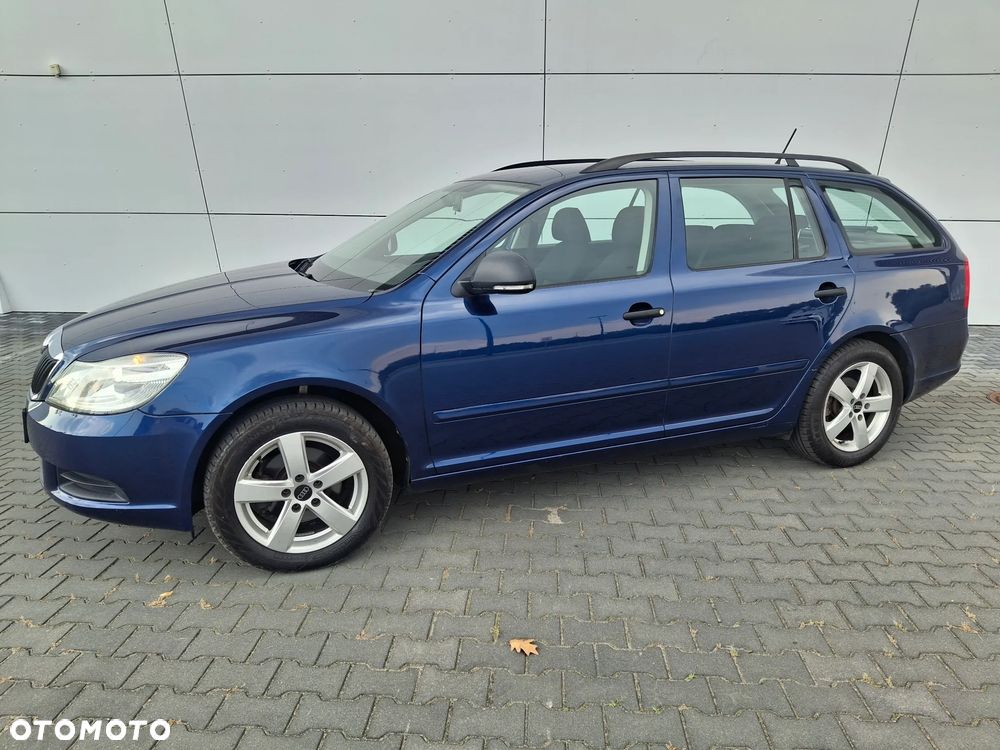 Skoda Octavia 1.6 TDI DPF Ambiente - 14