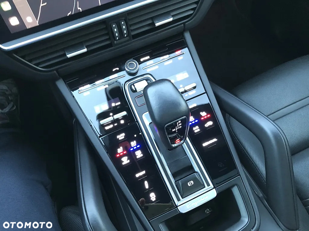 Porsche Cayenne GTS Tiptronic S - 15
