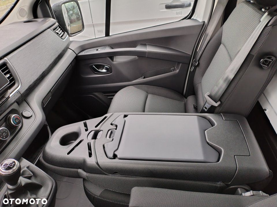 Nissan Primastar - 17