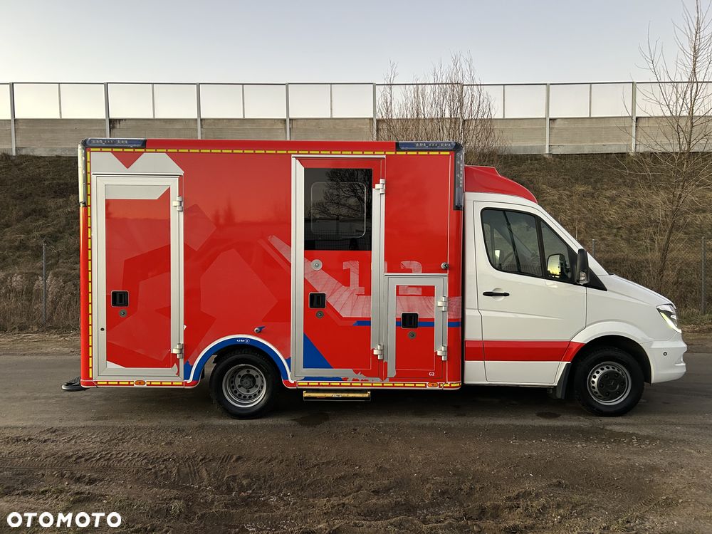 Mercedes-Benz Sprinter - 6