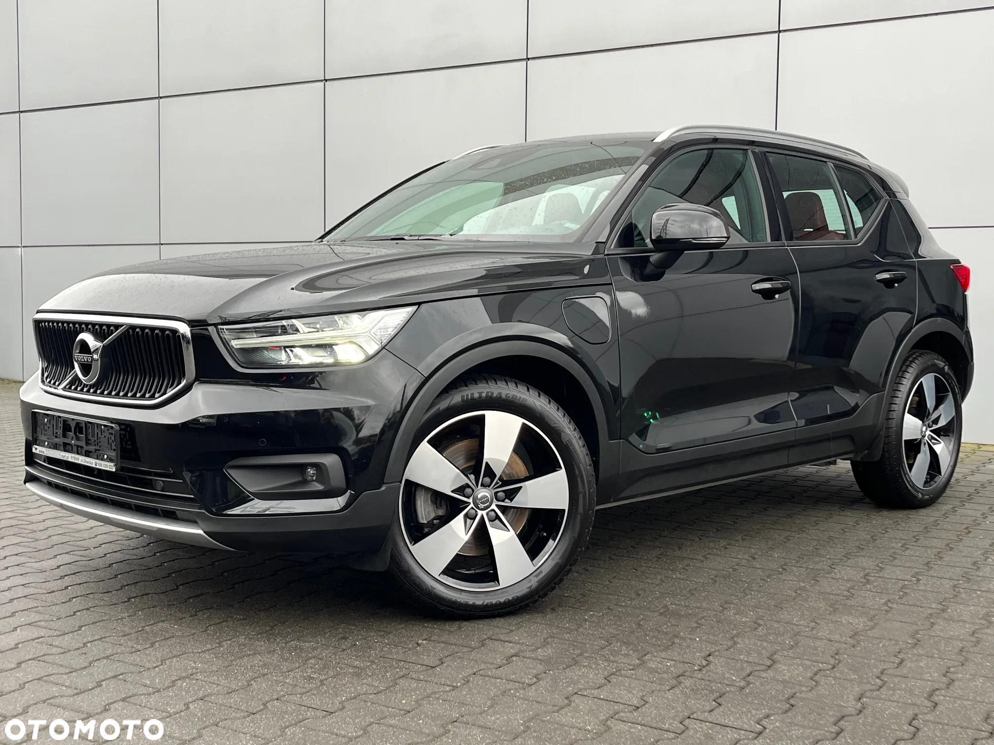 Volvo XC 40 T5 Plug-In Hybrid Inscription - 2