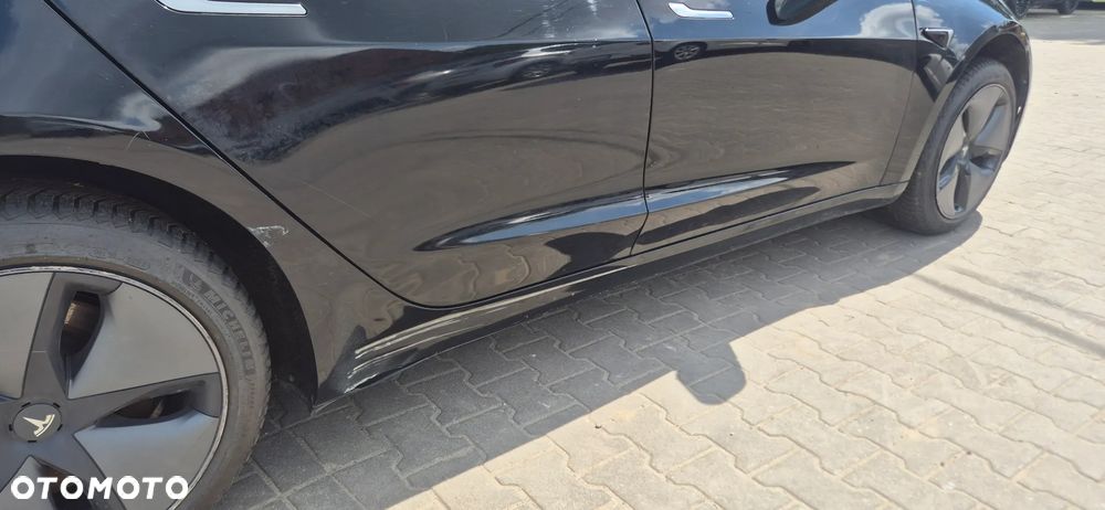 Tesla Model 3 - 7