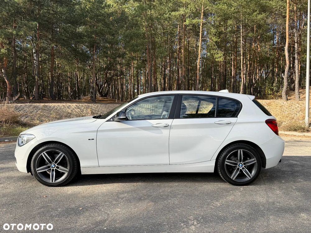 BMW 118I 2012 photo 3