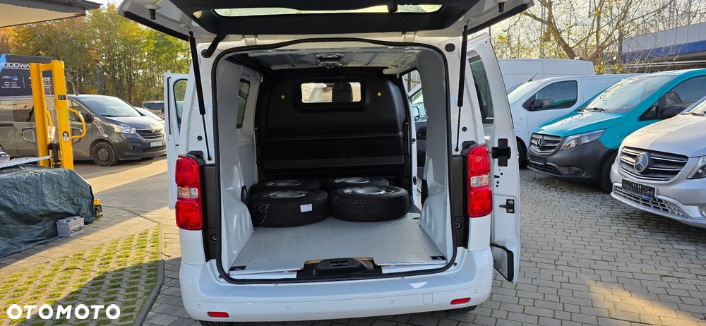 Opel Vivaro 2.0 177KM AUTOMAT 8-biegów - 31